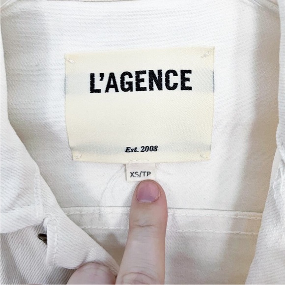 L'AGENCE Janelle Raw Cut Slim Denim Jacket in Vintage White - Picture 4 of 4